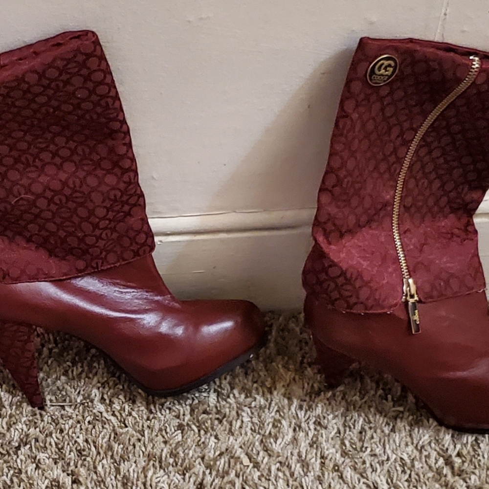 Red coogi mid calf zip up boots